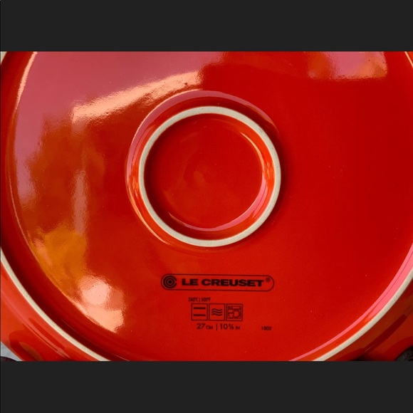 LE CREUSET DINNER PLATE CERISE CHERRYRED STONEWARE - Picture 5 of 6
